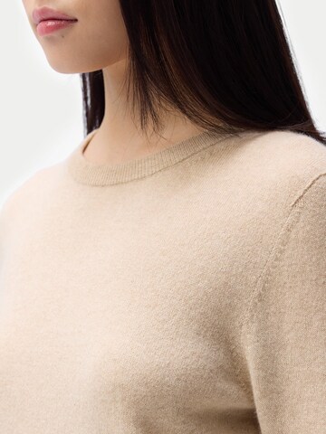 GOBI Cashmere Trui 'Women's Essential Cashmere Crewneck Sweater' in Beige