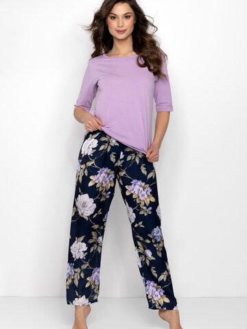 Pigiama 'Always Win' di Momenti Per Me in blu