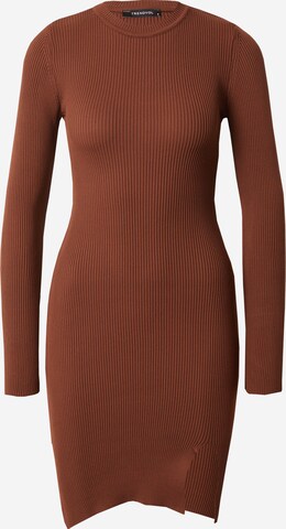 Trendyol Knitted dress in Brown: front