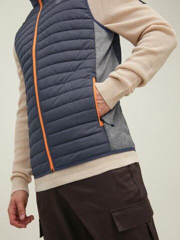 JACK & JONES - Chaleco en gris