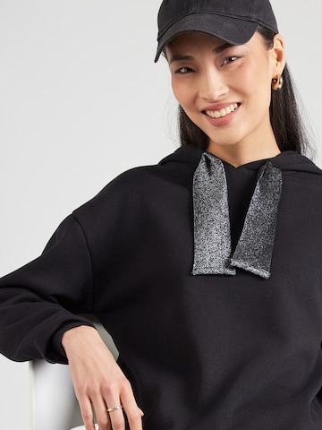 PIECES Sweatshirt 'PCCHILLI' in Black