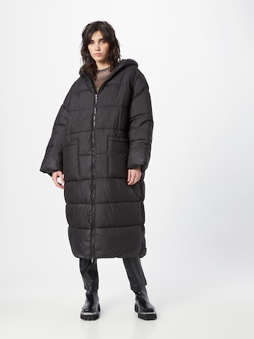 Misspap Zimní kabát – černá: přední strana