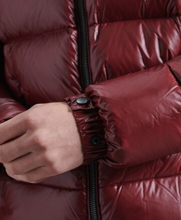 Veste mi-saison 'Luxe Alpine' Superdry en rouge