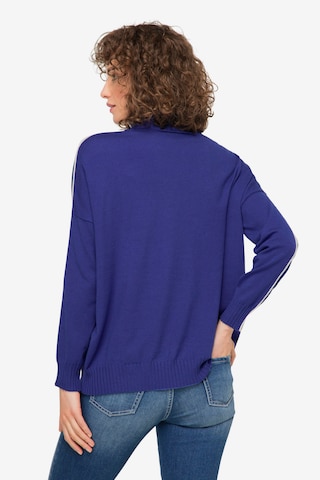 LAURASØN Sweater in Purple