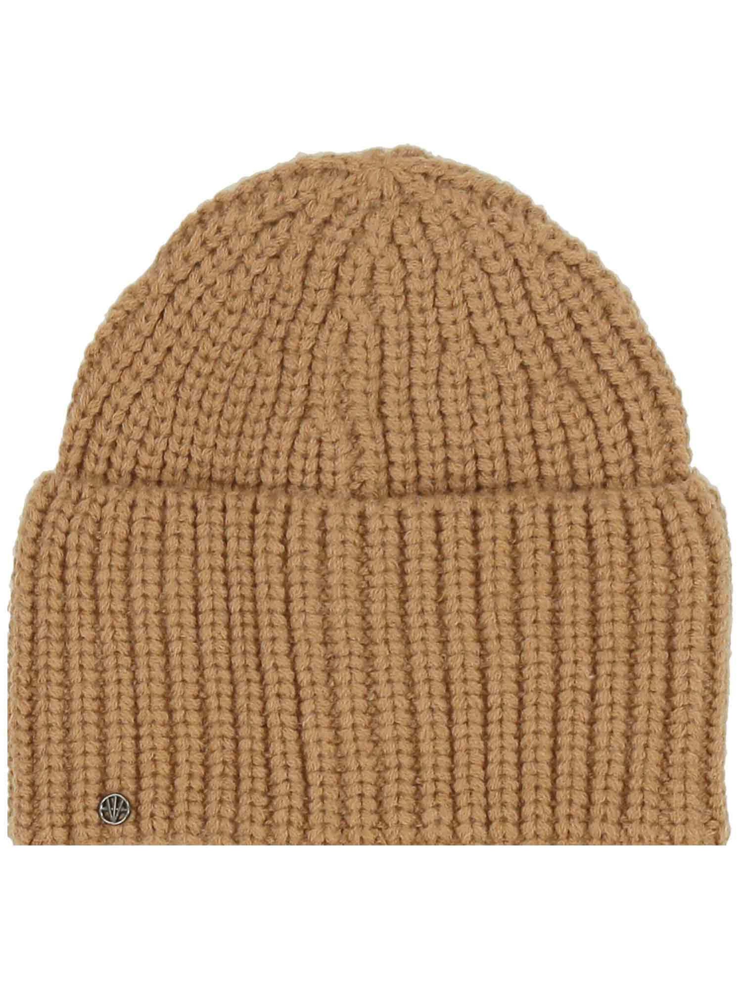 LOEVENICH Beanie in Beige: front