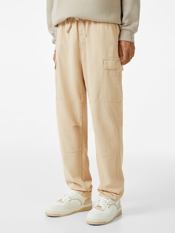 Bershka Regular Cargobroek in Beige: voorkant