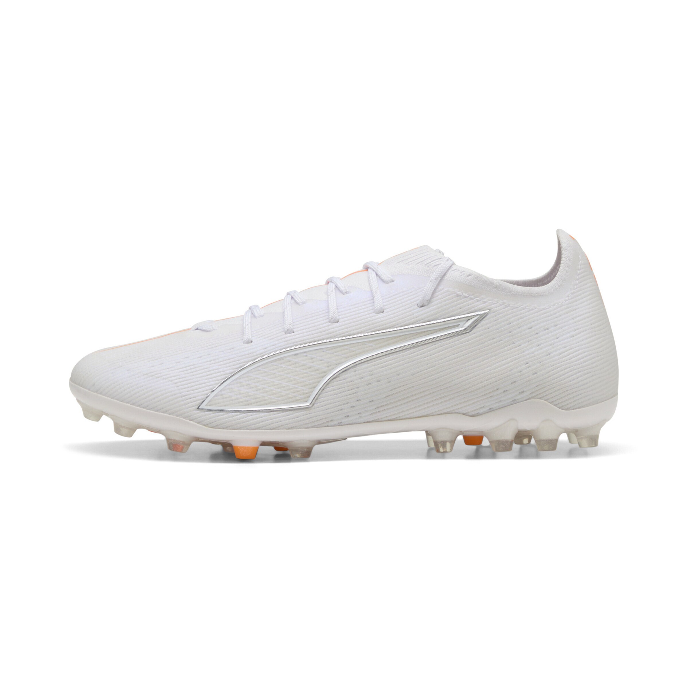 PUMA Soccer shoe 'Ultra 6 Ultimate' in White: front