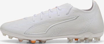Chaussure de foot 'Ultra 6 Ultimate' PUMA en blanc : devant