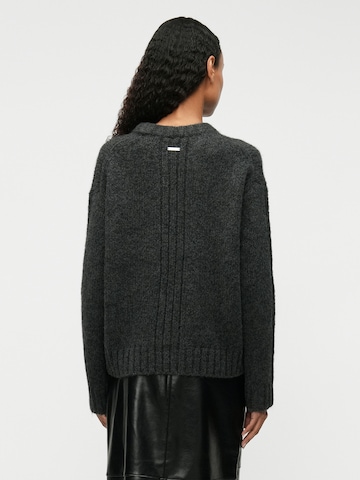 Calvin Klein Свитер в Серый