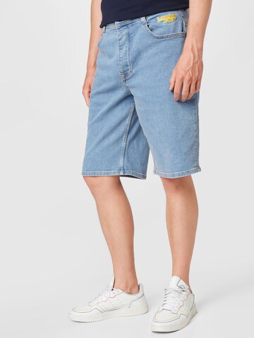 HOMEBOY Loosefit Jeans 'x-tra BAGGY Denim SHORTS' i blå: framsida