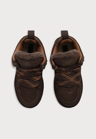 UGG Tenisky 'LOWMEL' – hnědá