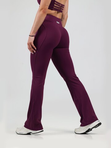 Evazați Leggings 'Nova Flared Leggings' de la neverover pe mov