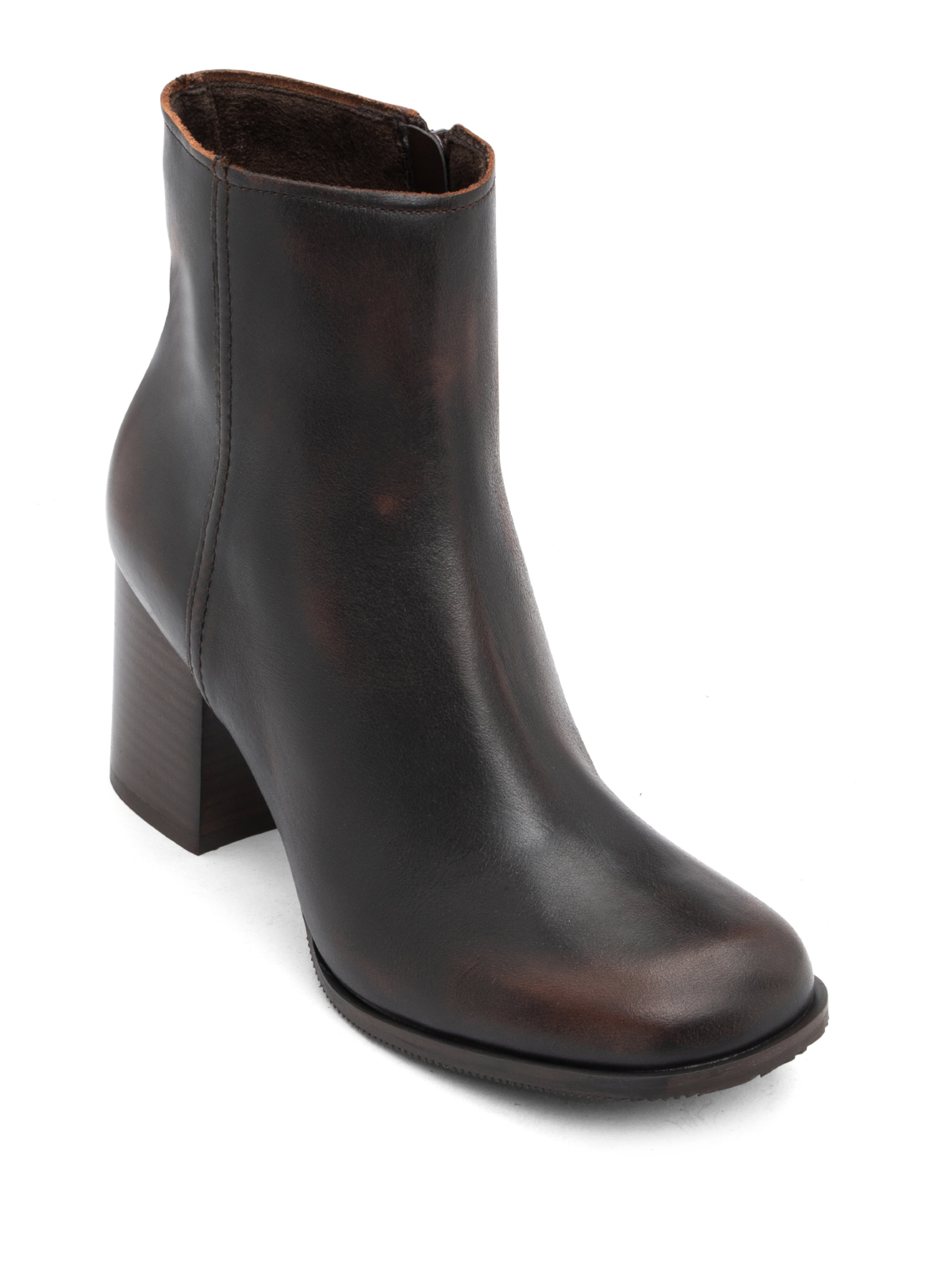 Bottines RYŁKO en marron : devant