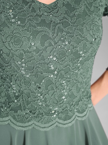 SWING Avondjurk in Groen