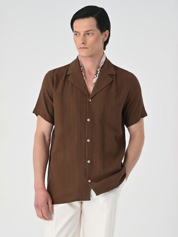 Regular fit Camicia di Antioch in marrone