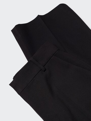 MANGO Normalny krój Spodnie w kant 'GRETA' w kolorze czarny
