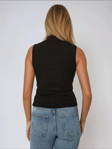 Hiccup Knitted Top in Black