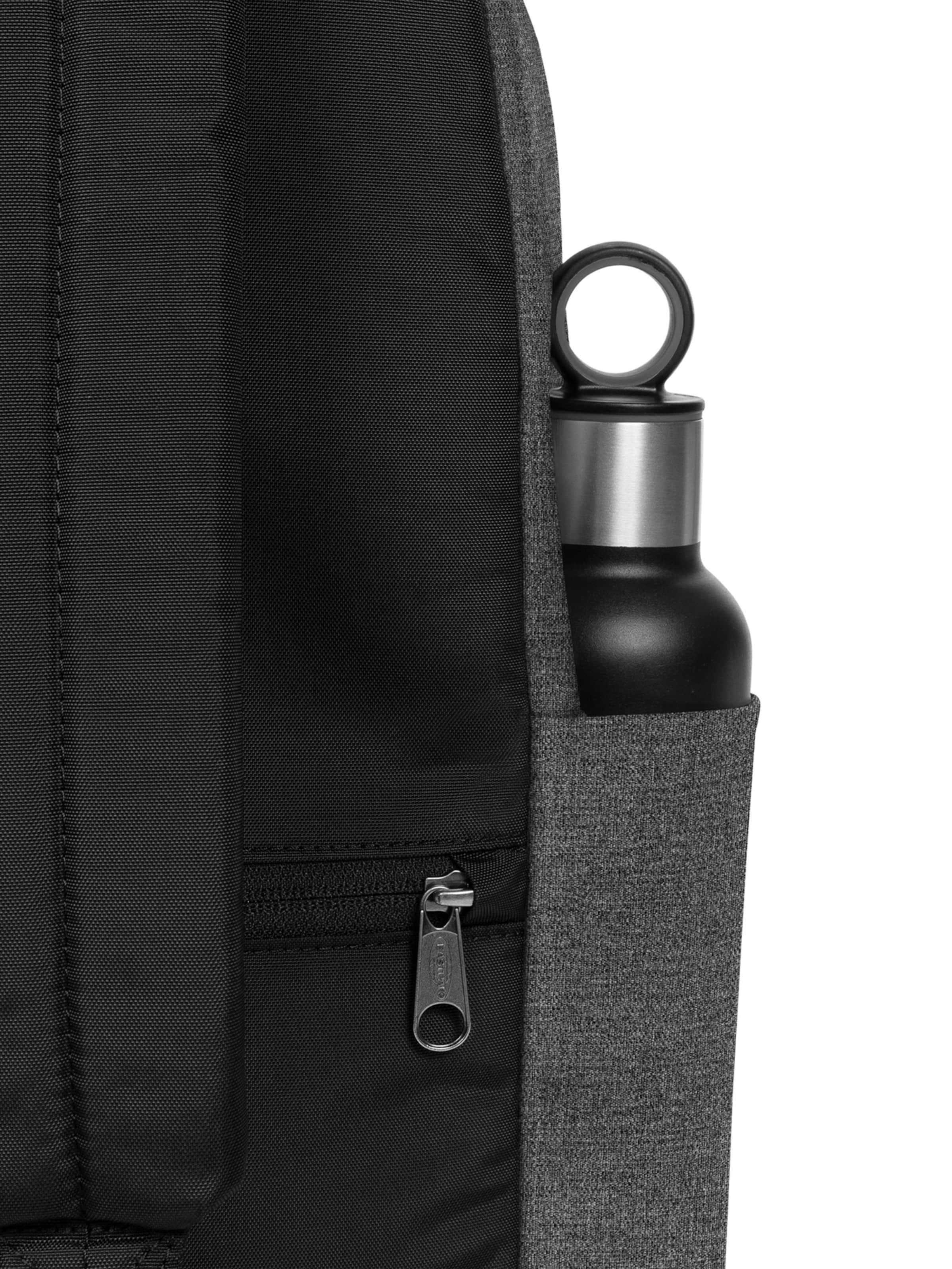 EASTPAK Rucksack 'Pak'r Pro' in Schwarz
