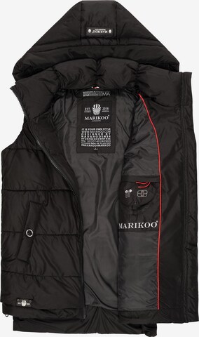 Gilet 'Zarinaa' di MARIKOO in nero