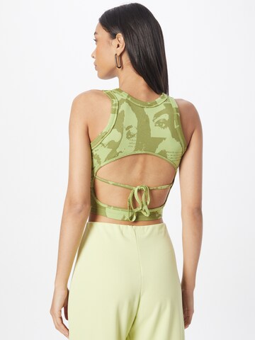 BDG Urban Outfitters - Top em verde