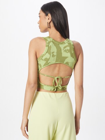 Haut BDG Urban Outfitters en vert