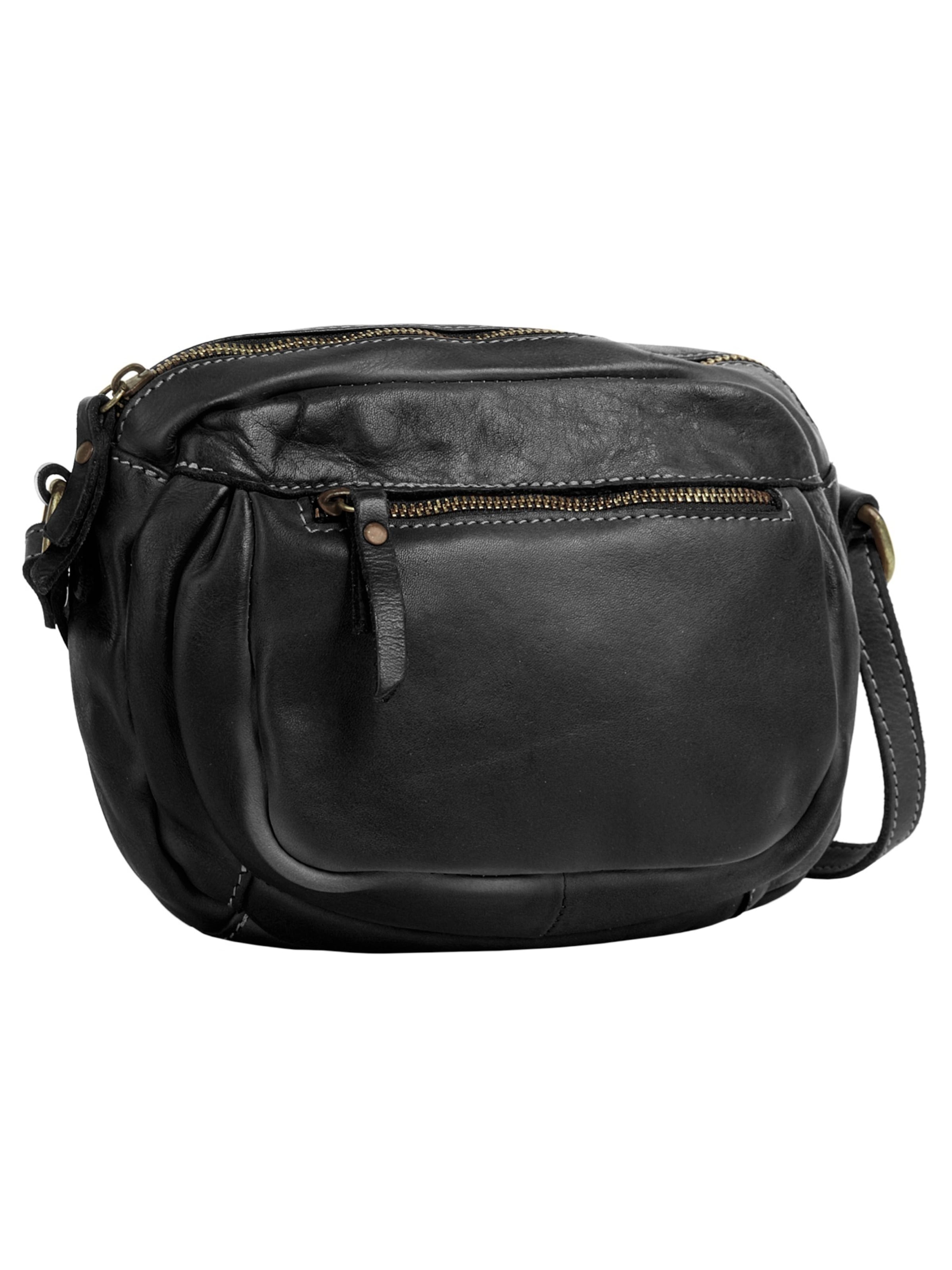 Cluty Crossbody Bag in Black