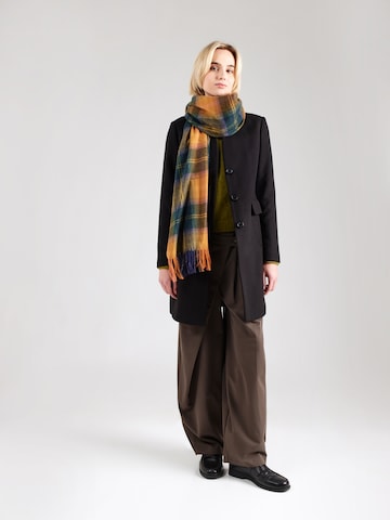 COMMA Between-seasons coat in Black
