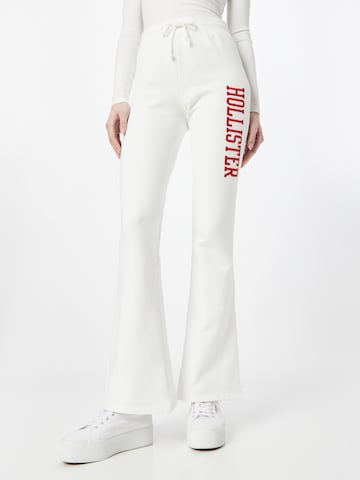 HOLLISTER Rozkloszowany krój Spodnie w kolorze biały: przód