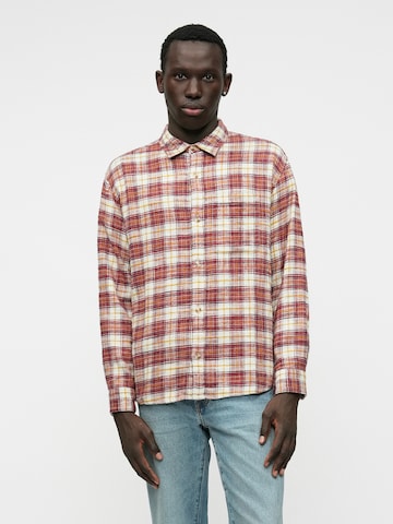 Abercrombie & Fitch Regular fit Ing - piros: elől