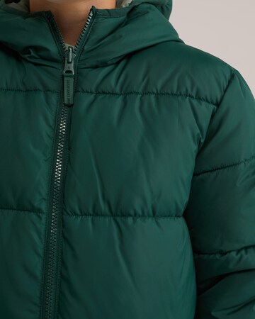 WE Fashion Демисезонная куртка в Зеленый