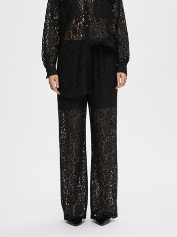 Wide Leg Pantalon SELECTED FEMME en noir : devant