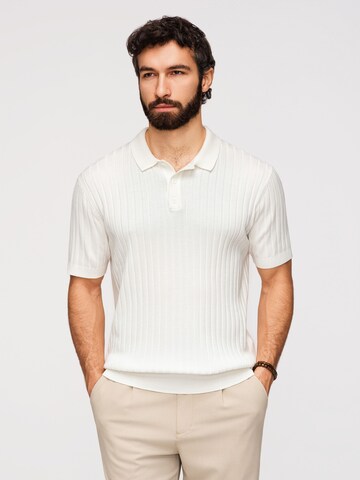 Ombre Poloshirt in Weiß: Vorderseite