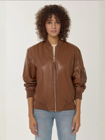 Hiccup - Casaco meia-estação em castanho: frente