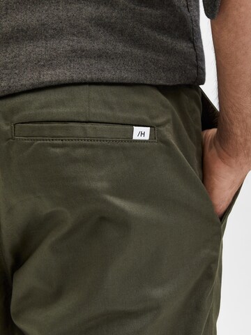 Loosefit Pantalon chino 'Salford' SELECTED HOMME en vert