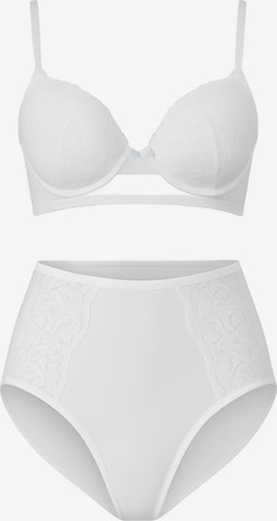 C&City Ondergoedsets in Beige: voorkant