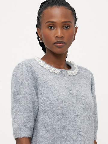 Vero Moda Petite Gebreid vest 'VMOCEAN' in Grijs