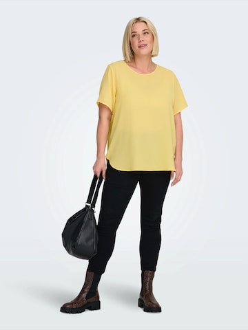 ONLY Carmakoma - Blusa 'CARVICA' en amarillo