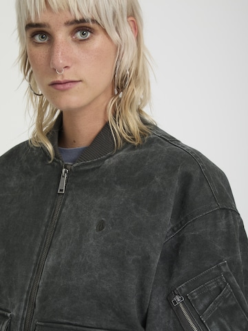Volcom Between-season jacket 'Workestra' in Black