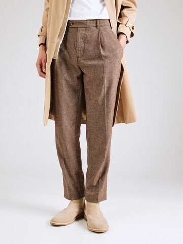 SELECTED HOMME Regular Pleat-Front Pants 'SLHALBERTO' in Brown: front