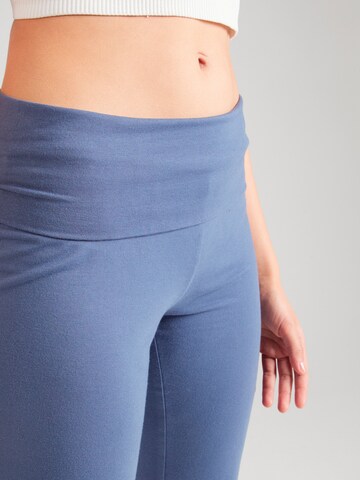 Flared Pantaloni sportivi 'FOLD' di ONLY PLAY in blu