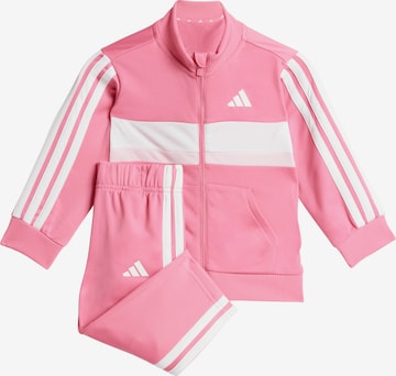 rožinė ADIDAS SPORTSWEAR Treniruočių kostiumas 'Seasonal Essentials Tiberio': priekis