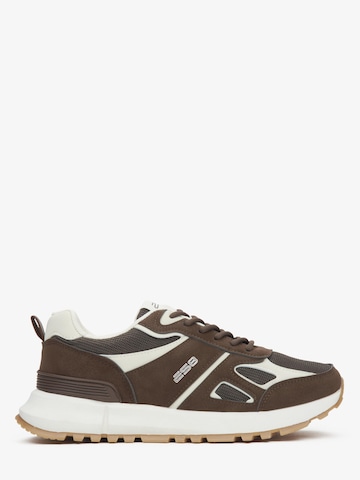 ES8 Sneaker low '90-3-04'‌ in Braun: Vorderseite