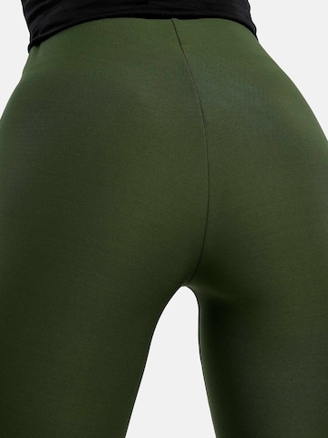 Liberte Essentiel Regular Trouser ' HENNE ' in Grün