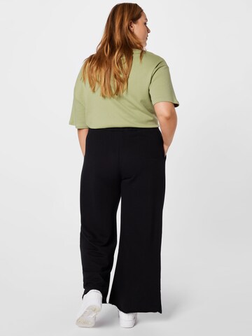 Wide leg Pantaloni de la NU-IN Plus pe negru