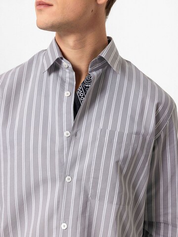 Coupe regular Chemise 'Mattia' Antioch en gris
