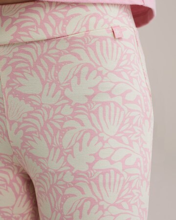 évasé Leggings WE Fashion en rose