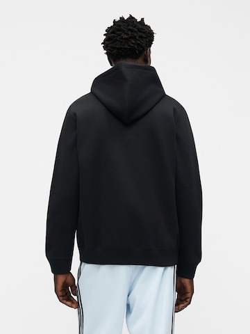 ADIDAS ORIGINALS - Sudadera 'Trefoil Essentials' en negro