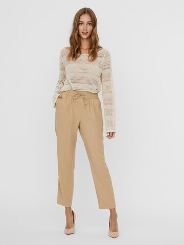 Regular Pantalon 'Astimilo' VERO MODA en beige