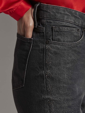 MADELEINE Flared Jeans in Grijs
