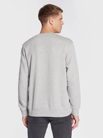 Maglietta di WRANGLER in grigio